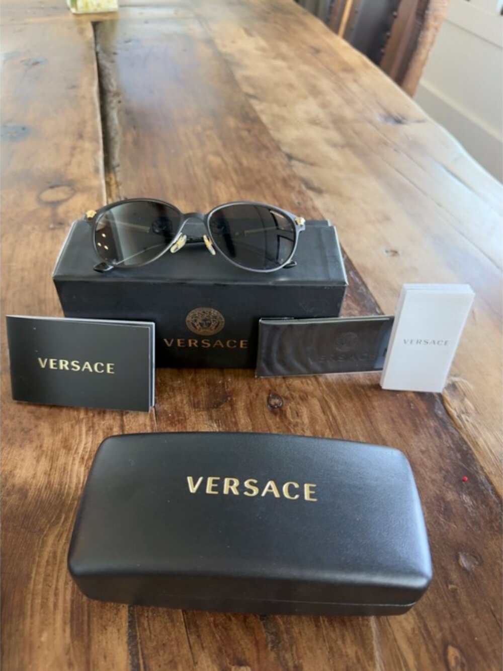 Versace VE2168 1377/T3 Polarized Sunglasses Black Gold + Box Case and Cloth - Picture 2 of 10